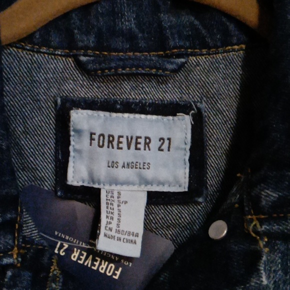 NWT Forever 21 Denim Jacket - Picture 3 of 6